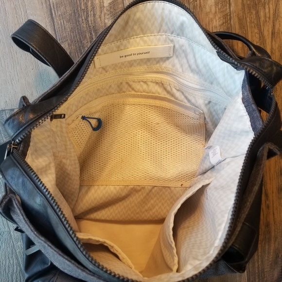 Lululemon Follow Your Bliss Bag - Picture 3 of 6